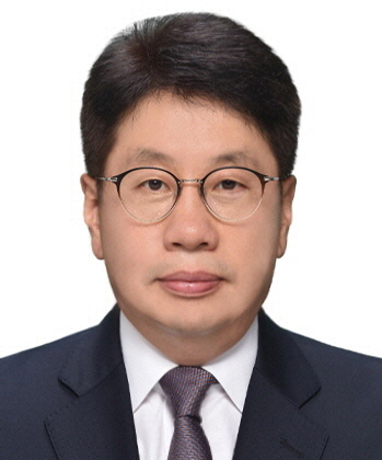 RE사본 -김용태 프로필 사진.jpg